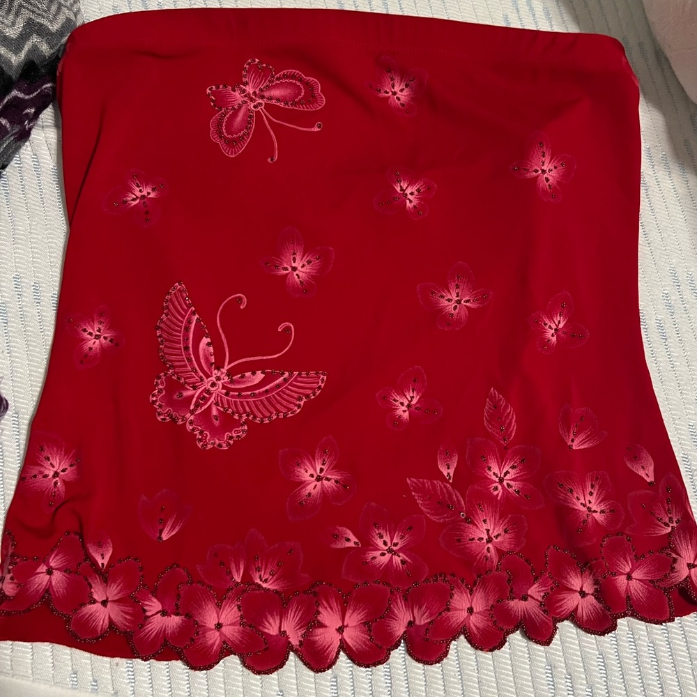 Red strapless
